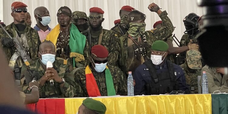  Guinée : Appel à la protection des droits humains et de la démocratie après le coup d’État militaire